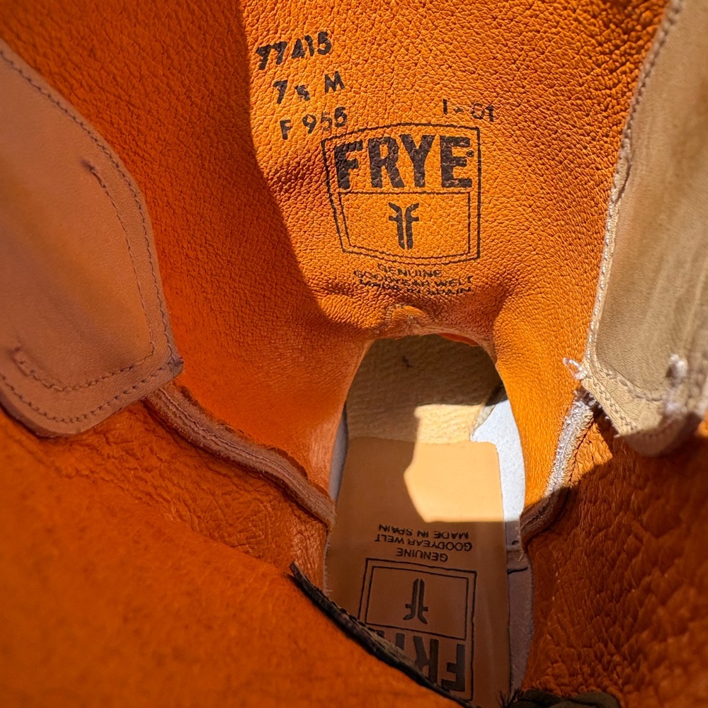 FRYE Campus Rodeo Vintage Boots - Picture 14 of 16